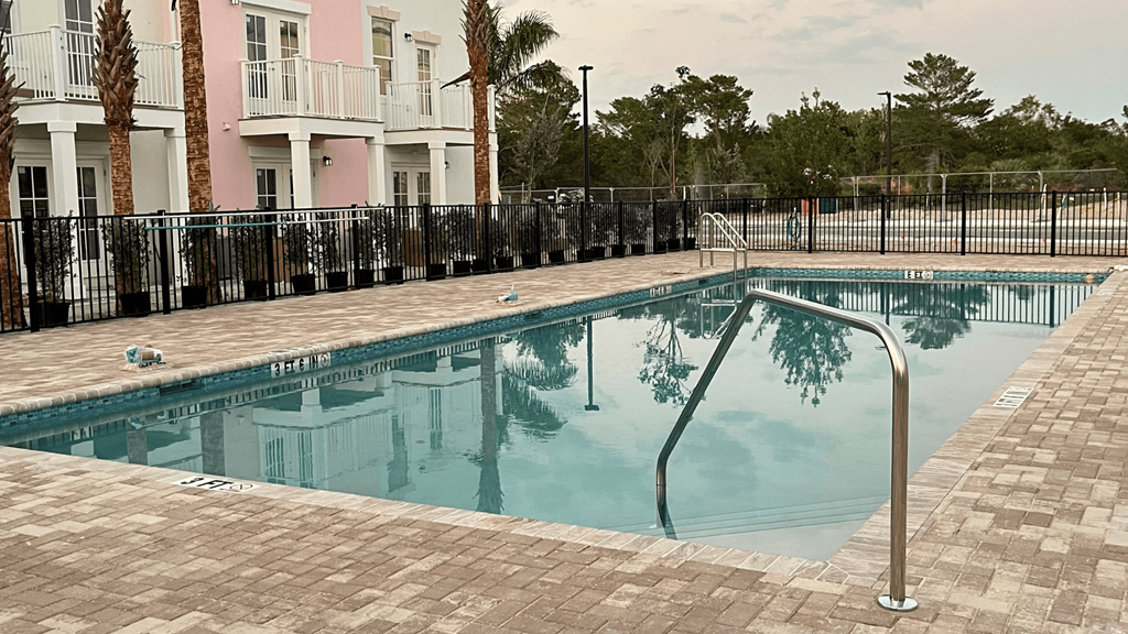 Tradewinds At Hobe Sound Apartments, 9755 SE Federal Hwy, Hobe Sound